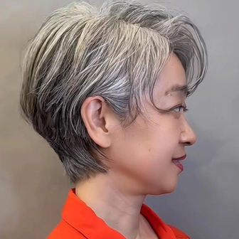 Nhiều tóc bạc không còn là nhược điểm: 3 kiểu tóc ngắn giúp phụ nữ trung niên đẹp lên mà không cần nhuộm