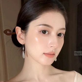 Bác sĩ da liễu cũng làm điều này mỗi tuần để da không nổi mụn và lão hóa sớm