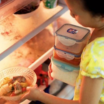 Cất đồ ăn vào tủ lạnh nên đợi nguội hay cất khi còn nóng? Hơn 90% người được hỏi trả lời sai!