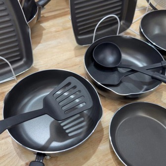 Cảnh báo tới những gia đình đang dùng chảo chống dính