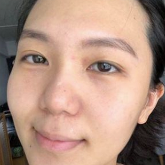 Làm 4 việc này mỗi sáng khi vừa thức dậy, làn da tôi thay đổi hoàn toàn