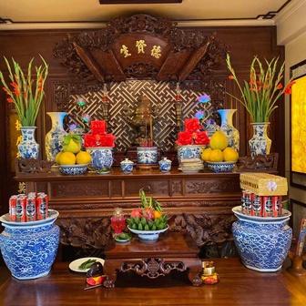 Mùng 1 tháng 3 Âm lịch: 5 loài hoa, 4 loại quả nên dâng cúng bàn thờ gia tiên