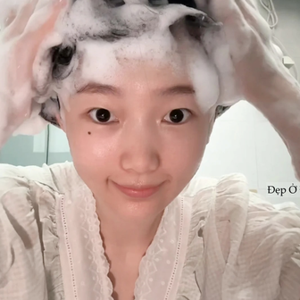 Không đổi dầu gội, tôi chỉ đổi cách gội đầu và mái tóc đã khác hoàn toàn