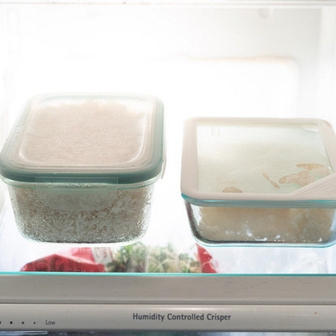 Cơm nguội không ăn hết nên để ngăn đá hay ngăn mát tủ lạnh? Thì ra nhiều người đang làm sai