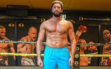 Huyền thoại thể thao lĩnh án tù vì tội bắt cóc có dùng súng, kêu oan nhưng không một ai tin