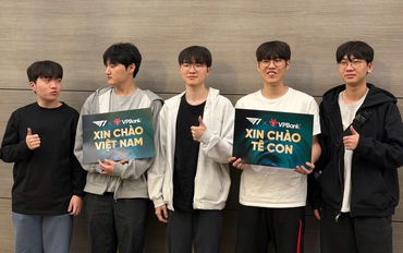 T1 chính thức đổ bộ Việt Nam: Faker gây sốt với khoảnh khắc siêu đáng yêu