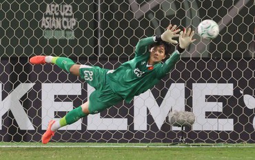 Lộ bí mật: Hotboy Cao Văn Bình được "nhắc bài" để cản phá xuất thần trước U23 Hàn Quốc ở U23 châu Á