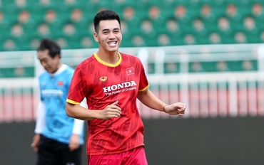 Ấm lòng nghĩa cử của Tiến Linh, ủng hộ cầu thủ Thanh Hoá 50 triệu đón Tết giữa lúc khó khăn chồng chất