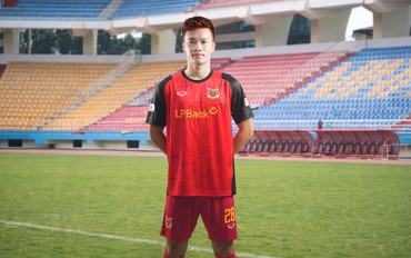 Nguyễn Hoàng Đức - Quả Bóng Vàng 2025: Từ hành trình thể thao ấn tượng đến hình ảnh đại sứ thương hiệu LPBank