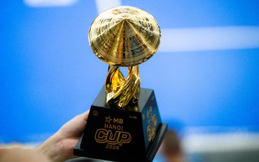 Cận cảnh chiếc cup vàng danh giá của PPA Asia 1000 - MB Hanoi Cup 2026!