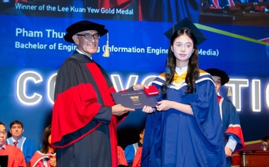 Cô gái Hà Nội tốt nghiệp thủ khoa ngành Kỹ thuật thông tin tại Singapore
