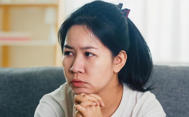 Bà mẹ Hà Nội đau khổ kể: "Em đã khóc trước mặt con em, khóc như một đứa trẻ", nhiều phụ huynh bất ngờ chúc mừng: mẹ cứ làm thế này là ổn hết!