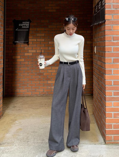 Áo len và quần ống rộng: Combo đơn giản nhất nhưng độ sành điệu là số 1 mùa đông này