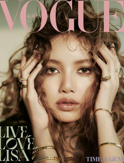 Lisa nhận ngoại lệ chưa từng thấy trong lịch sử