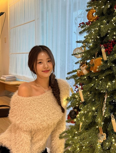 5 cách buộc tóc khi mặc áo mùa đông giúp diện mạo chỉn chu hơn hẳn, nhan sắc sáng bừng