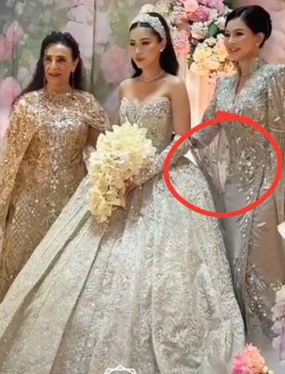 Đám cưới Tiên Nguyễn thành “thảm đỏ” thu nhỏ: Mẹ đẻ diện váy 600 triệu, mẹ chồng chọn thiết kế "made in Vietnam" tinh xảo