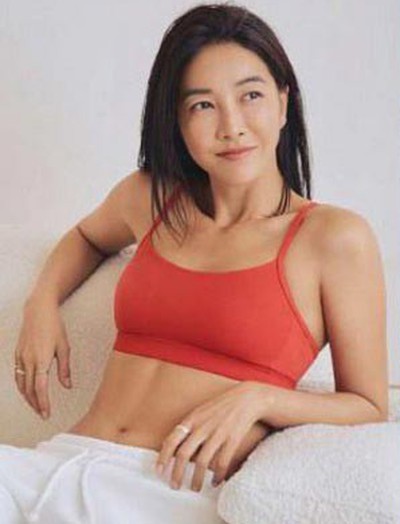 Giảm 28kg sau sinh, nữ diễn viên 42 tuổi vẫn "đốt mắt" người hâm mộ bởi vóc dáng cân đối, nhìn bữa sáng của cô là hiểu ngay lý do