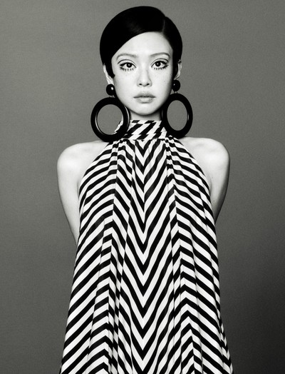 Jennie mở bài năm 2026 khét lẹt!