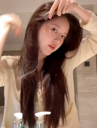 Triệu Lộ Tư có 5 tuyệt chiêu làm tóc phồng, 1 chuyện nên làm trước khi ngủ