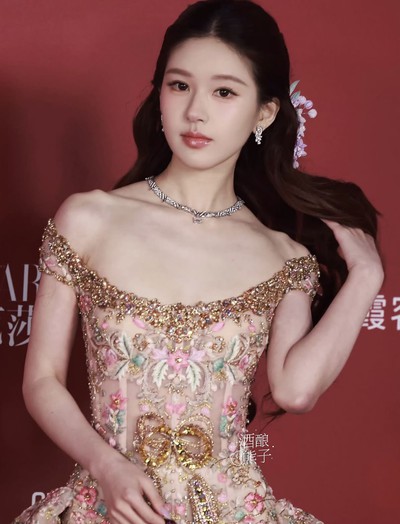 Triệu Lộ Tư “bớt nhựa”