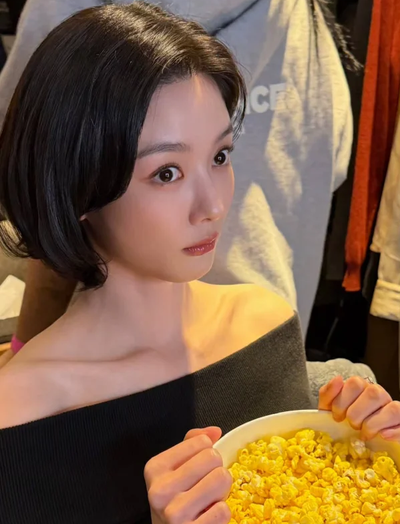 Cách Kim Yoo Jung đánh bay 8kg, biến mặt bánh bao thành V-line thần thánh