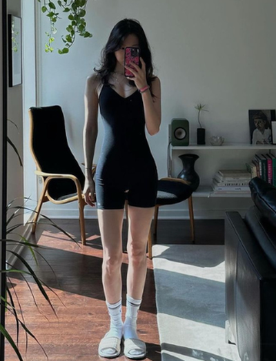 6 bài tập chỉ cần nằm cũng giúp eo thon, sạch ruột, phù hợp với nhân viên văn phòng