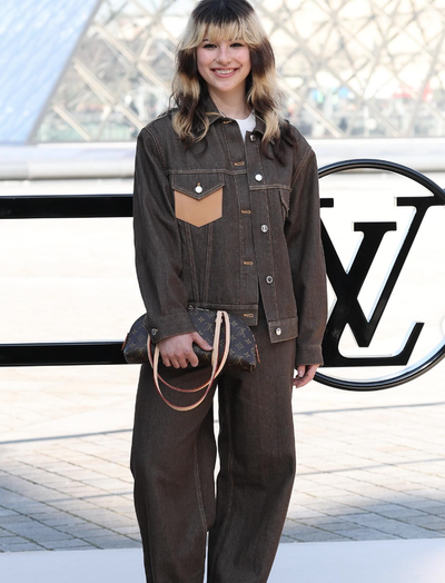 Giật trọn spotlight của Lisa lẫn Zendaya, Alysa Liu tại Paris Fashion Week chính là thứ bạn phải xem lúc này