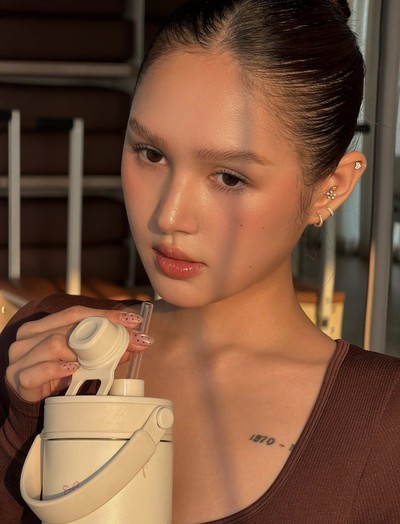 Xoài Non gia nhập "vũ trụ" làm đẹp mới, 3/4 mỹ nữ BLACKPINK đã ở sẵn trong đó