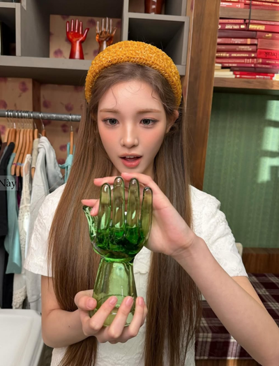 Chiếc bờm "có tiền cũng không mua được" của Yuha gây sốt