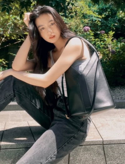 Công chúa showbiz Nhật Bản từng bị chính người Nhật tẩy chay, 15 tuổi đã thành công nhưng vẫn cố thoát mác "nepo baby" mỗi ngày