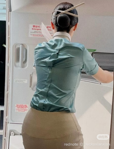 Đồng phục tiếp viên Korean Air chưa bao giờ đổi mới, sau 21 năm vẫn là thứ kinh điển