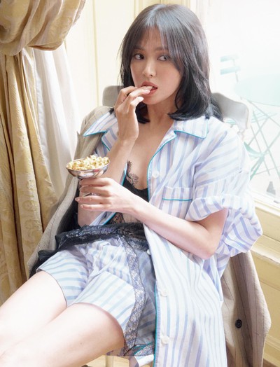 Song Hye Kyo thách thức tuổi tác chỉ với 1 kiểu tóc