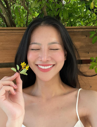 Một nàng hậu tự nhận đã lão hóa, dễ tăng cân ở tuổi 31