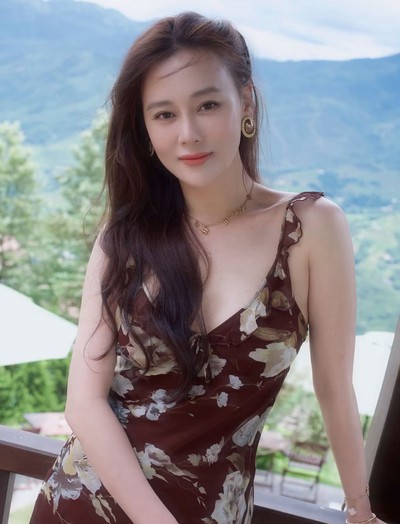 Phương Oanh khoe hình rạng rỡ, netizen chỉ mong 1 điều