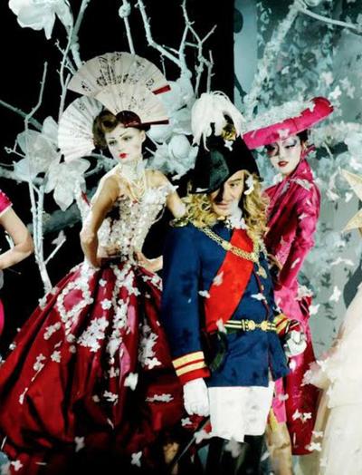 Met Gala 2027 chọn đúng "ông hoàng drama" để tôn vinh: MXH lập tức dự đoán một mùa điên rồ chưa từng có