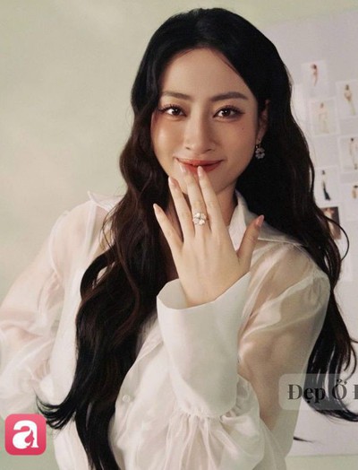 Lương Thùy Linh "quay xe" với thương hiệu riêng: Từ đồ bình dân tới thiết kế gần 22 triệu