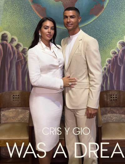 Ảnh cưới nét căng bên trong hôn lễ của vợ chồng Ronaldo chính thức được hé lộ