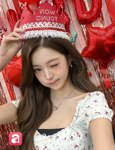 Jang Won Young nhận quà tiền tỷ chỉ trong 1 ngày, sinh nhật thành "đại chiến" chiếm spotlight của các nhà mốt