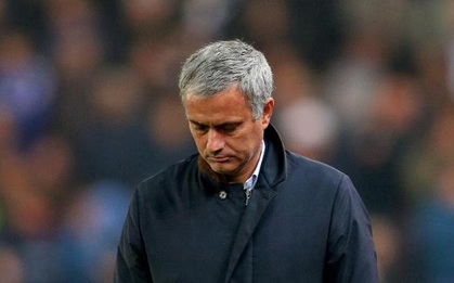 Chính thức: Chelsea sa thải Mourinho