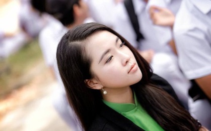 Có những Quý Cô Công Sở "không ngồi văn phòng" như thế!