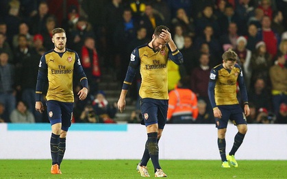 Thua sốc Southampton 0-4, Arsenal mất cơ hội chiếm ngôi đầu