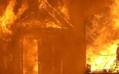Nghịch tử đánh chết cha rồi đốt nhà phi tang xác