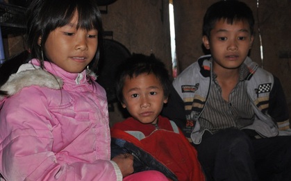 Mẹ mất sớm, bố bỏ đi, 3 anh em mồ côi tự chăm nhau trong đói rét