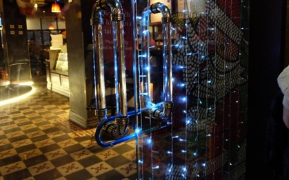 Một quán cafe có view đẹp để xem countdown ở Hà Nội đuổi khách vì quá đông