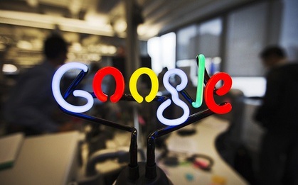 Này, tại sao bạn cứ dùng Google mãi thế?