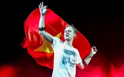Khán giả Việt Nam vỡ òa cảm xúc trong màn trình diễn của Armin van Buuren