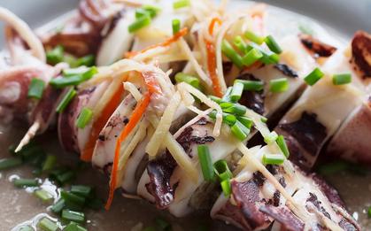 Mực nhồi thịt hấp - Món ngon đãi gia đình ngày lạnh