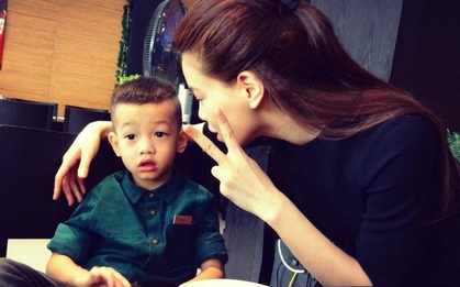 Clip: Mới 6 tuổi, bé Su Beo đã có thể nói và hát hoàn toàn bằng tiếng Anh với mẹ Hà Hồ