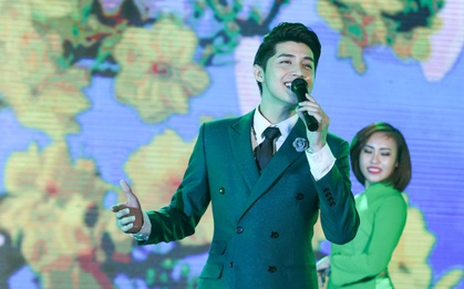 Dàn sao Vpop khoe sắc rực rỡ ghi hình chương trình nhạc Xuân