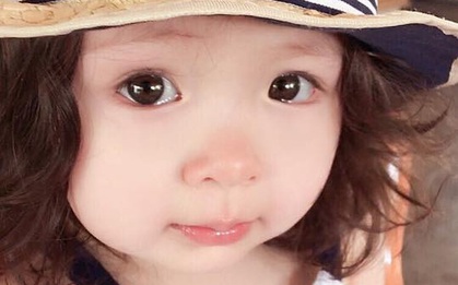 Con gái Elly Trần "đốn tim" fan khi bập bẹ học đếm bằng hai thứ tiếng